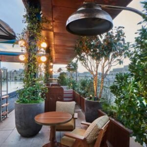 180 House, Strand